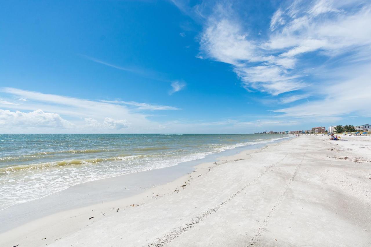 407 Beach Place Condos St. Pete Beach Eksteriør billede
