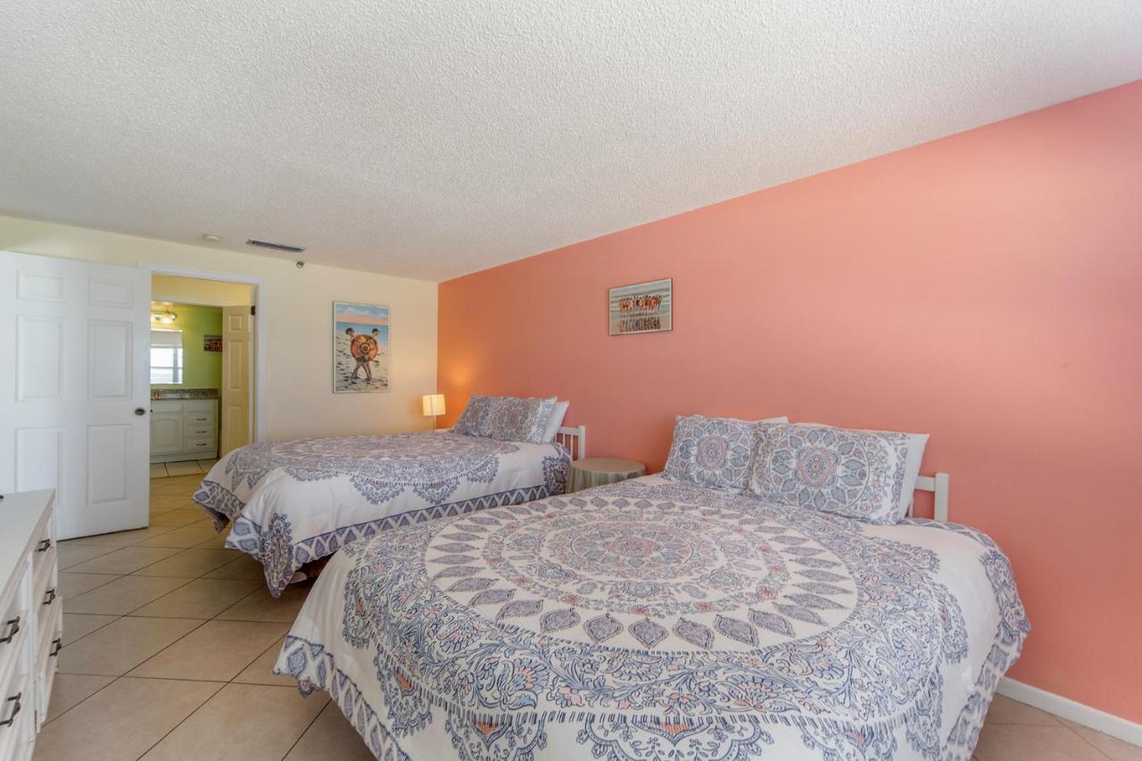 407 Beach Place Condos St. Pete Beach Eksteriør billede